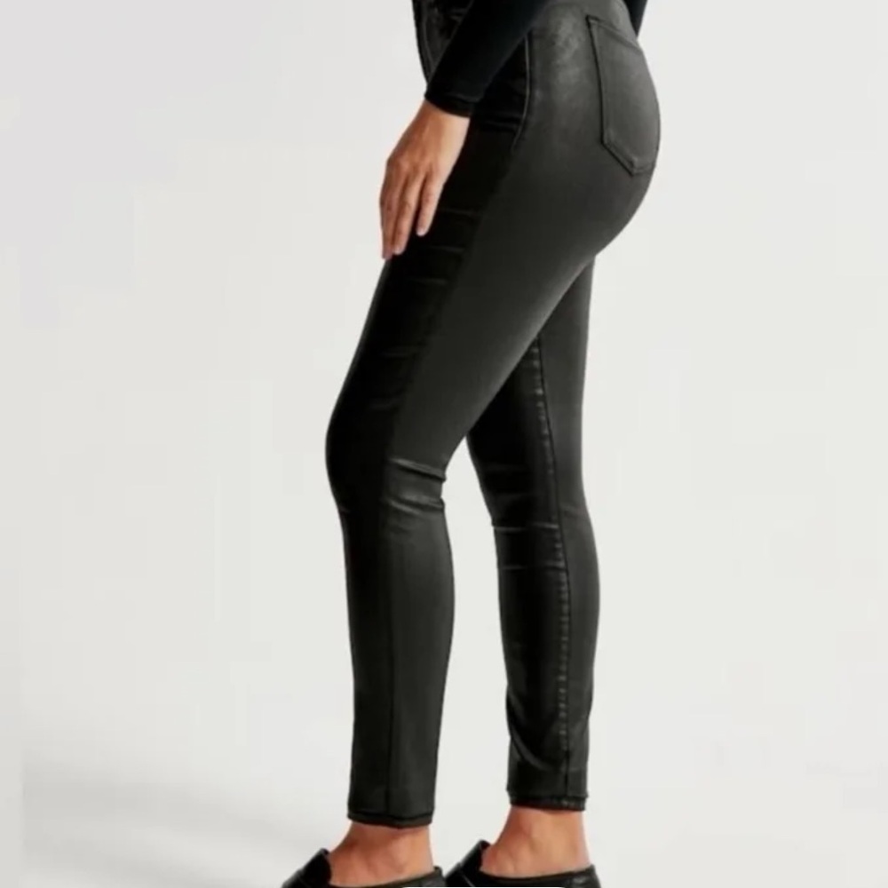 Abercrombie & Fitch Black Coated Ultra High Rise Skinny Jeans - Picture 3 of 7